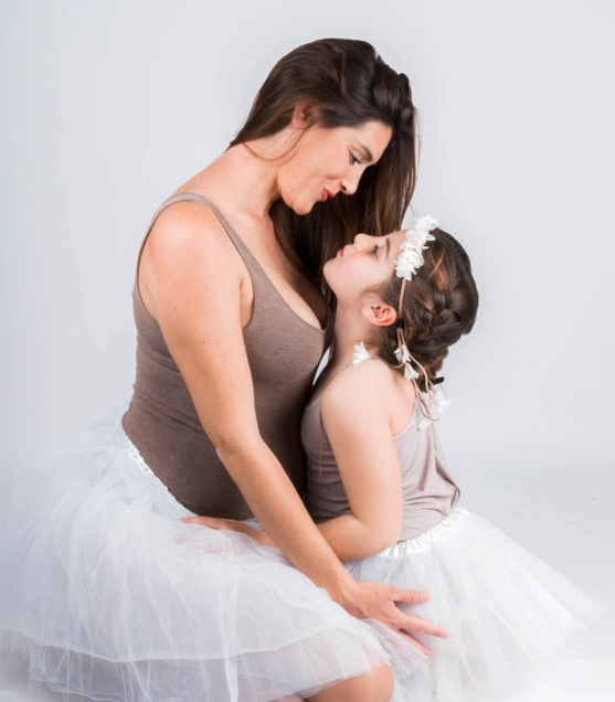 sesion premamá con su hija bonita